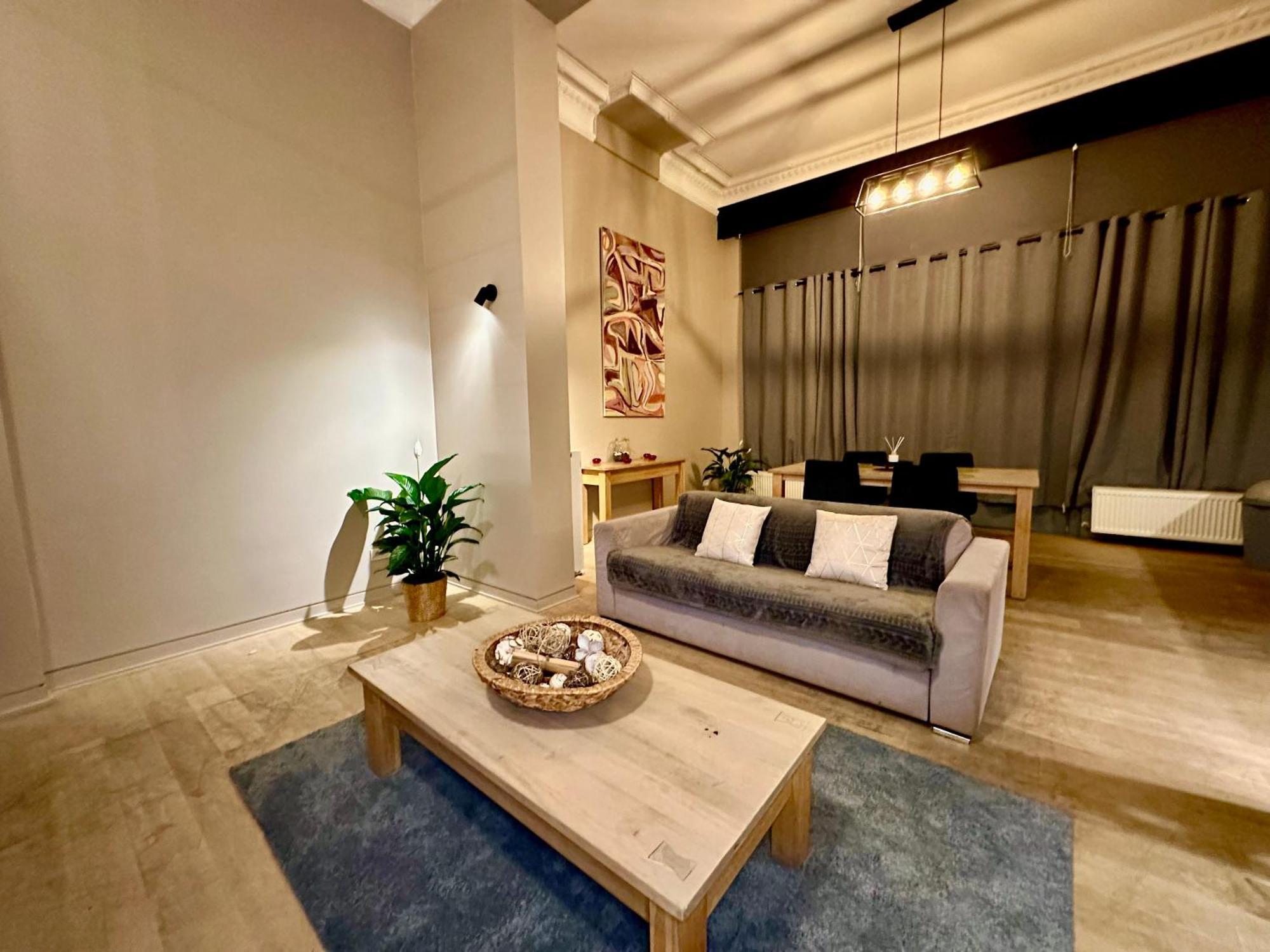 Luxury Suites Castel By Rikas Hotels Antwerp Luaran gambar
