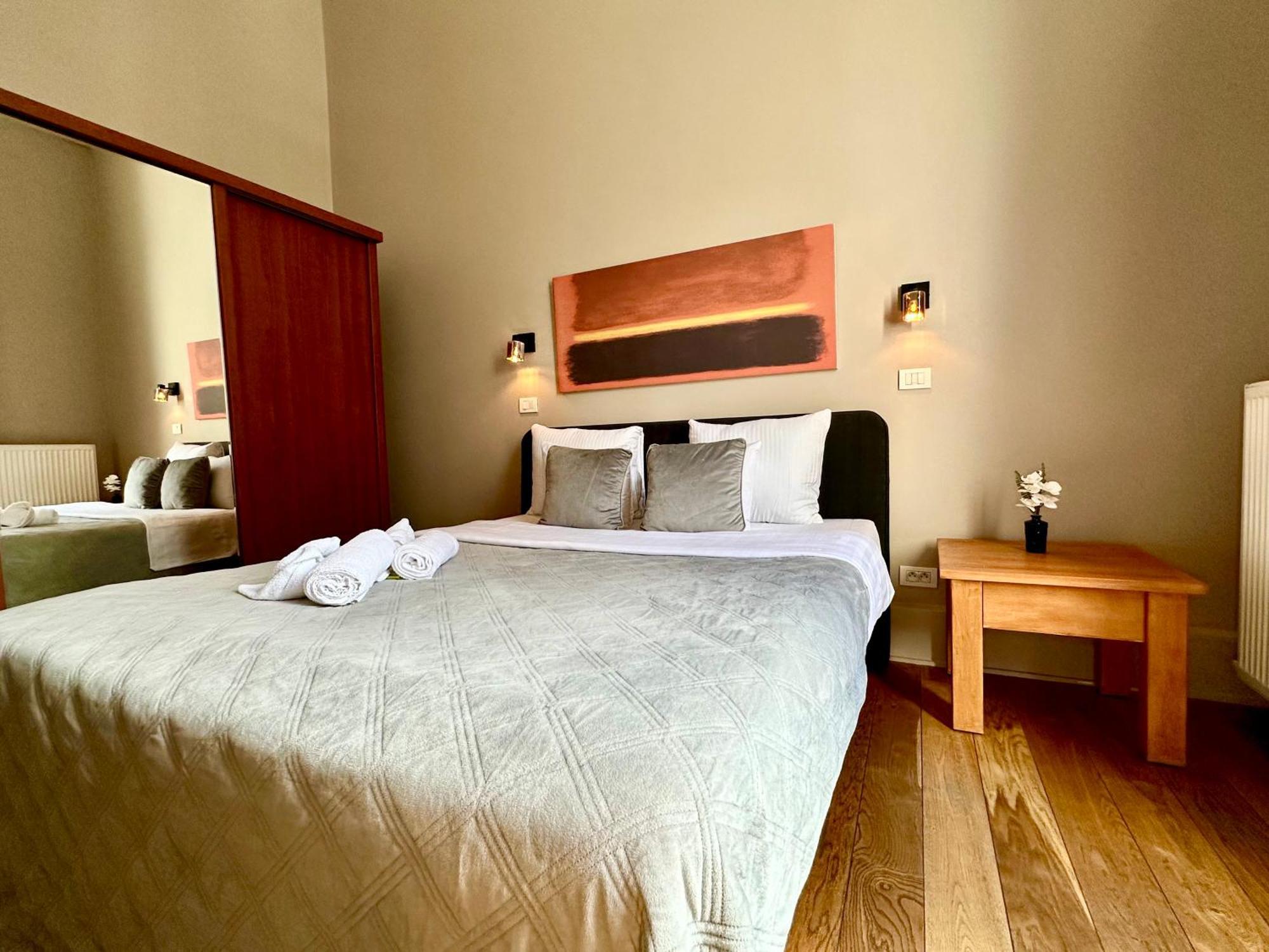 Luxury Suites Castel By Rikas Hotels Antwerp Luaran gambar