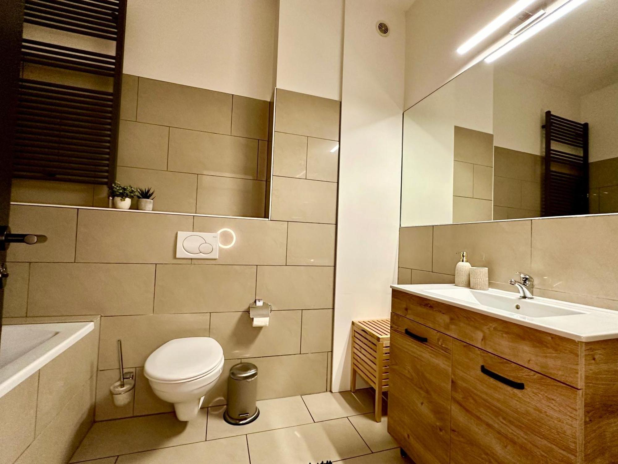 Luxury Suites Castel By Rikas Hotels Antwerp Luaran gambar
