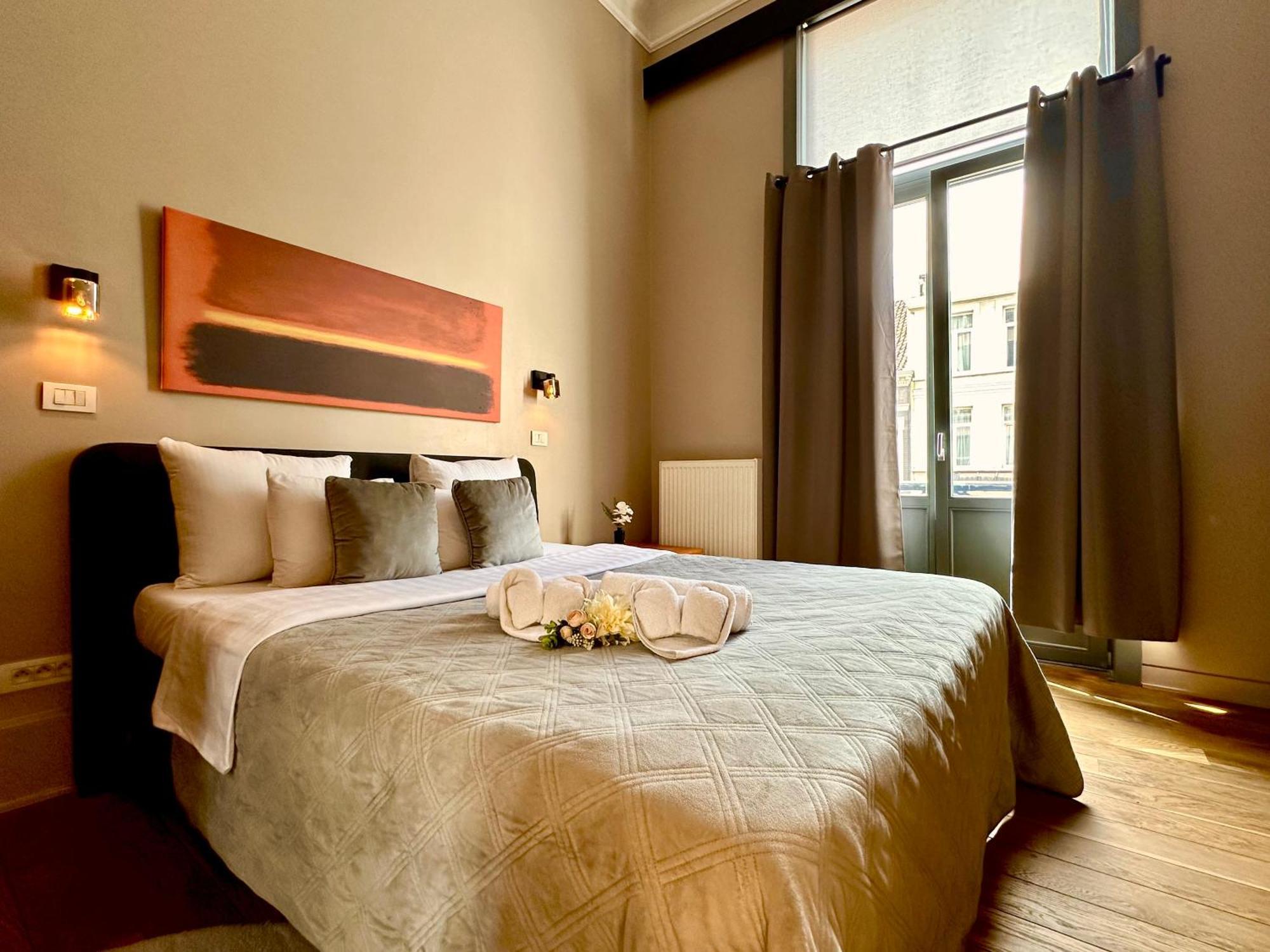 Luxury Suites Castel By Rikas Hotels Antwerp Luaran gambar