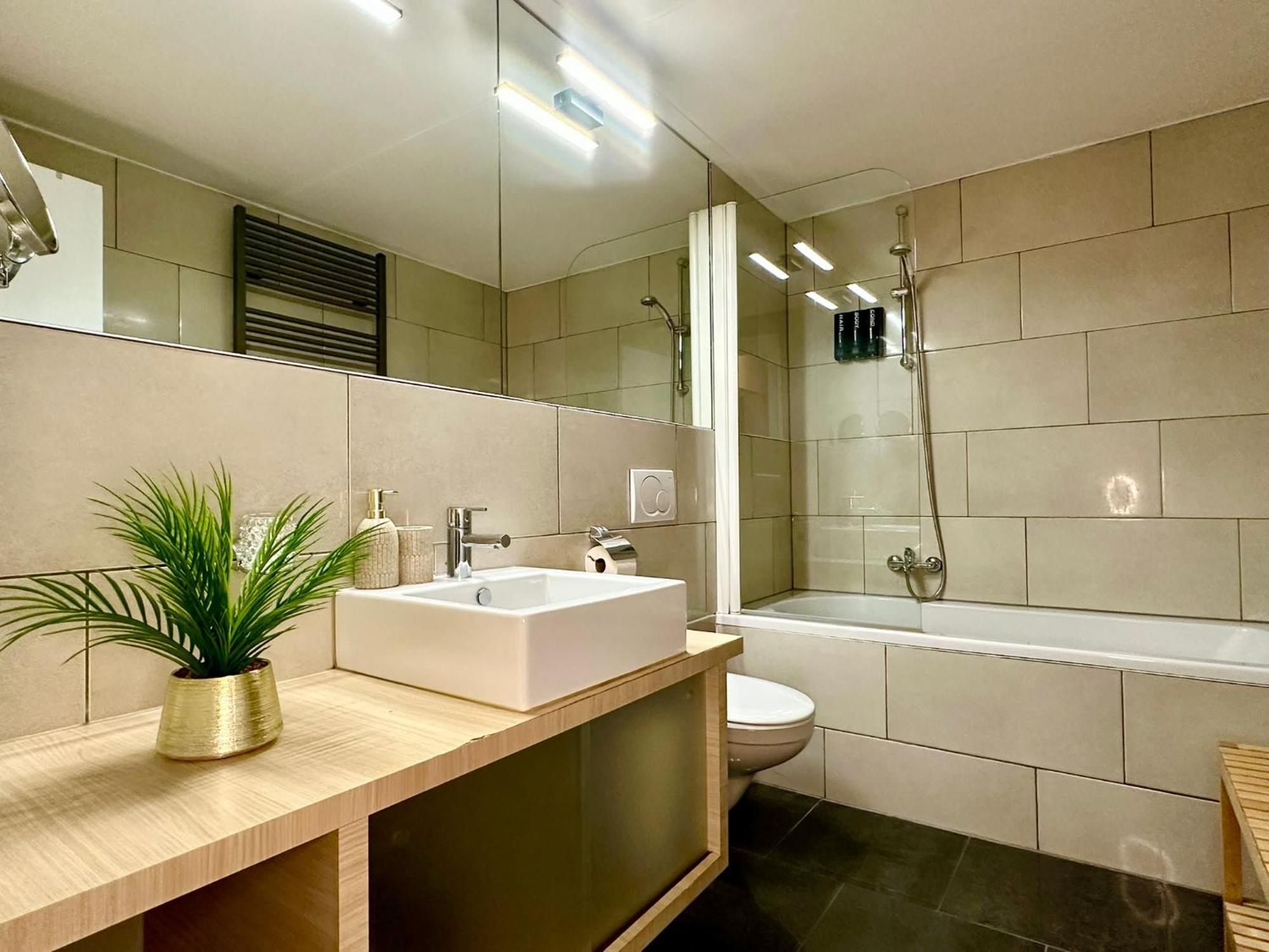 Luxury Suites Castel By Rikas Hotels Antwerp Luaran gambar