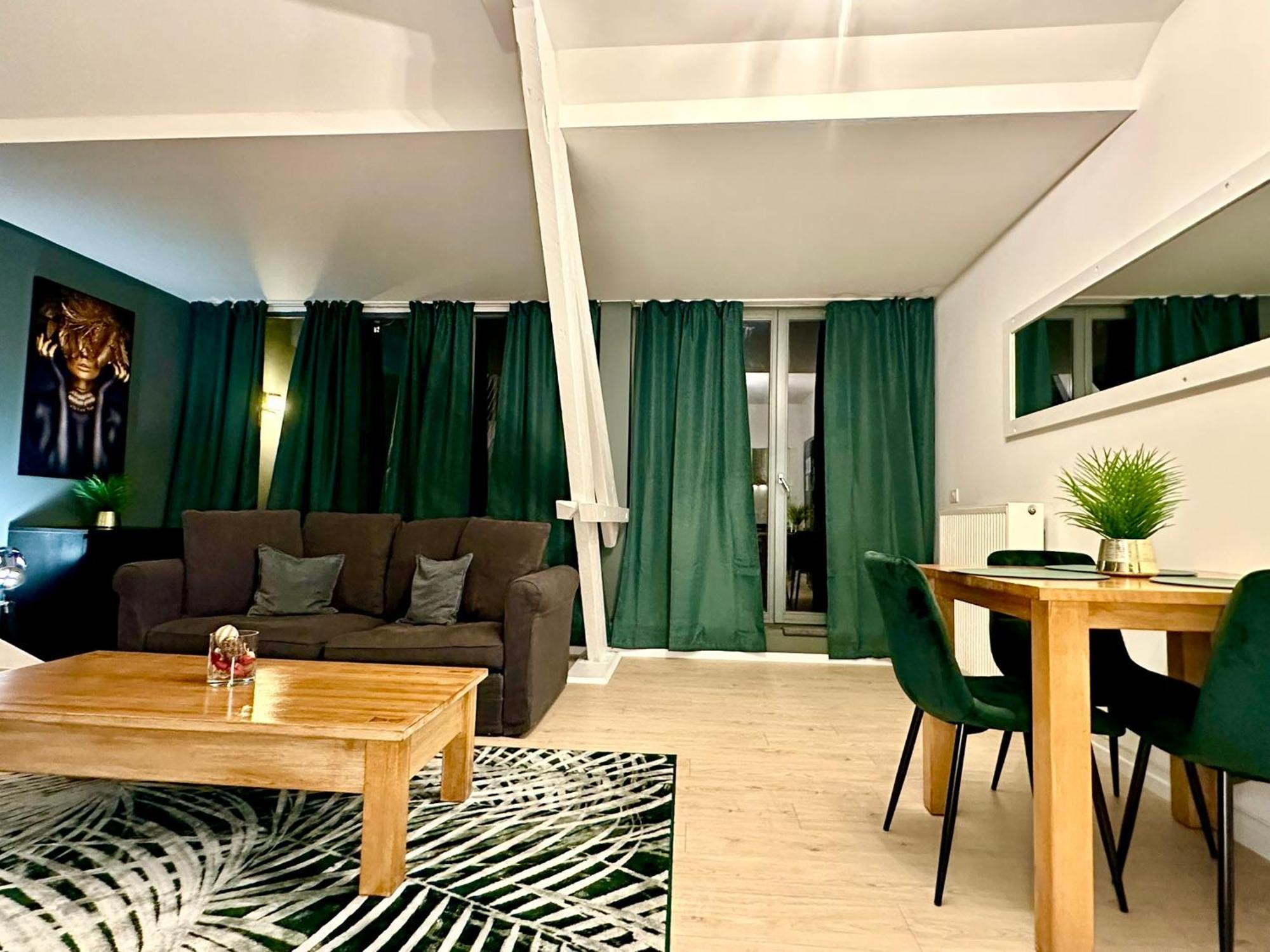 Luxury Suites Castel By Rikas Hotels Antwerp Luaran gambar